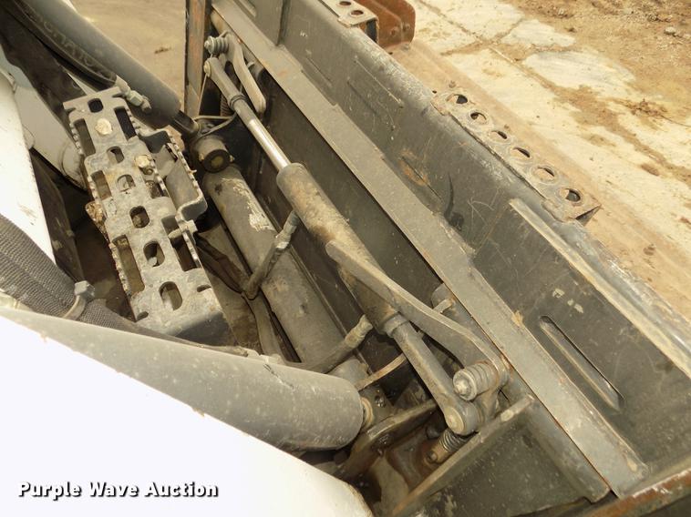 image for item DD2822 2014 Bobcat T590 skid steer
