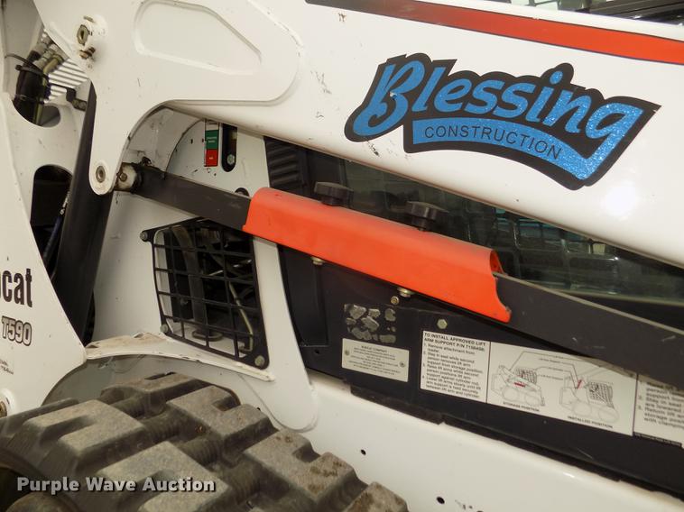 image for item DD2822 2014 Bobcat T590 skid steer