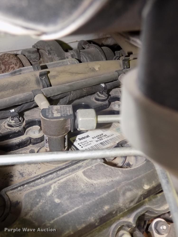 image for item DD2822 2014 Bobcat T590 skid steer