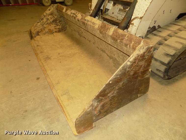 image for item DD2823 2006 Bobcat T300 skid steer