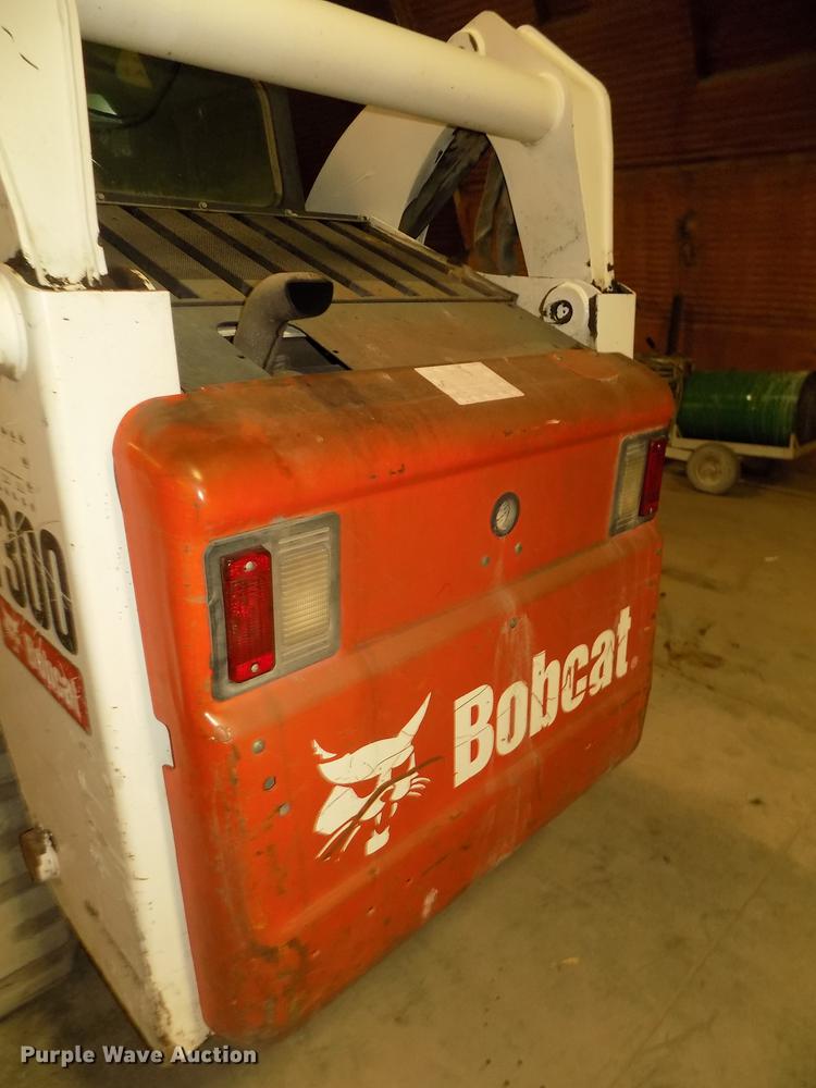 image for item DD2823 2006 Bobcat T300 skid steer
