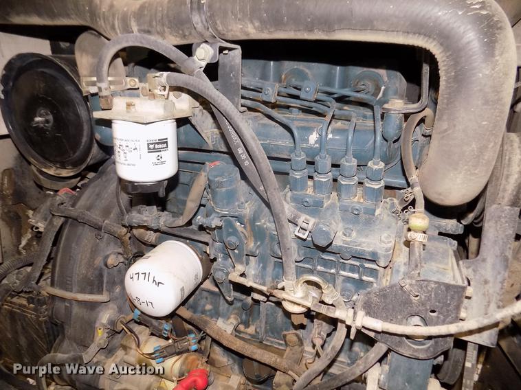 image for item DD2823 2006 Bobcat T300 skid steer