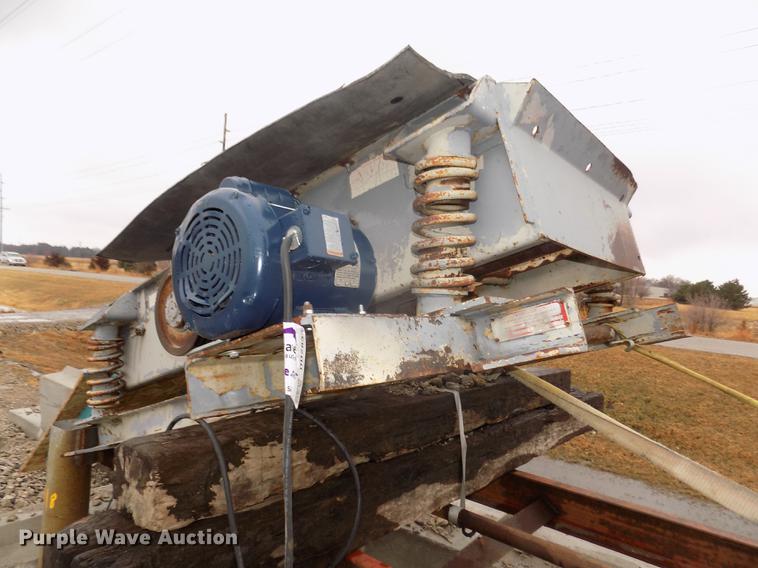 image for item DD2832 1999 Peerless SD366 shaker