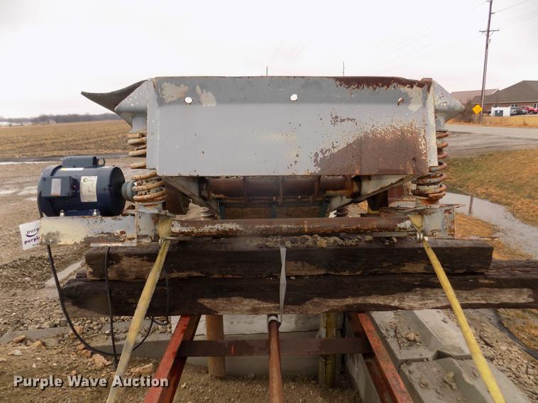 image for item DD2832 1999 Peerless SD366 shaker