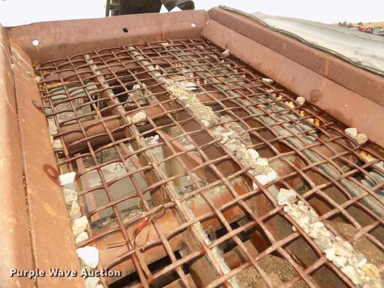 image for item DD2832 1999 Peerless SD366 shaker