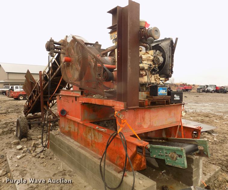 image for item DD2834 Universal 1024RB roller bearing jaw crusher