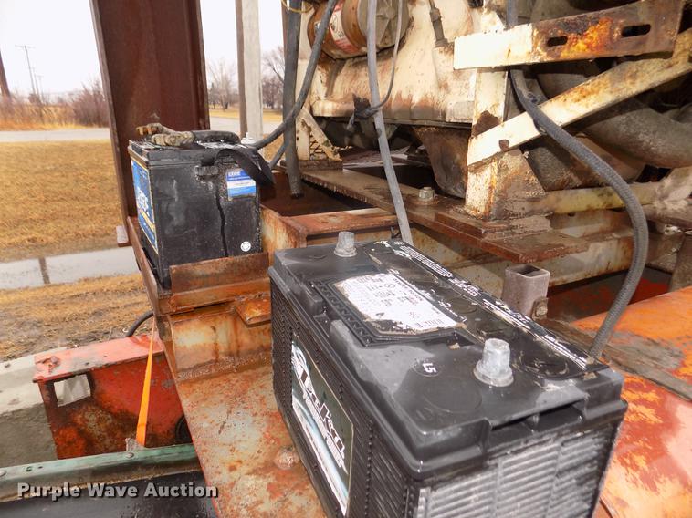 image for item DD2834 Universal 1024RB roller bearing jaw crusher