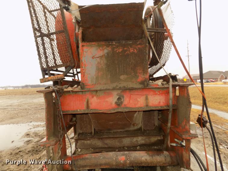 image for item DD2834 Universal 1024RB roller bearing jaw crusher