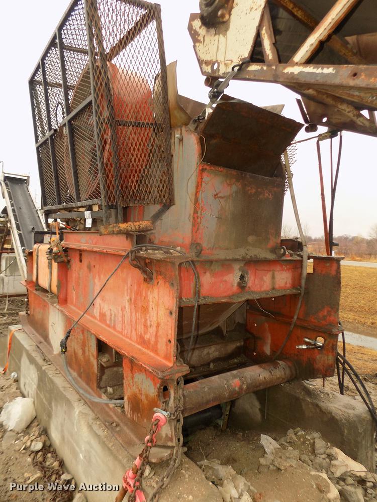 image for item DD2834 Universal 1024RB roller bearing jaw crusher