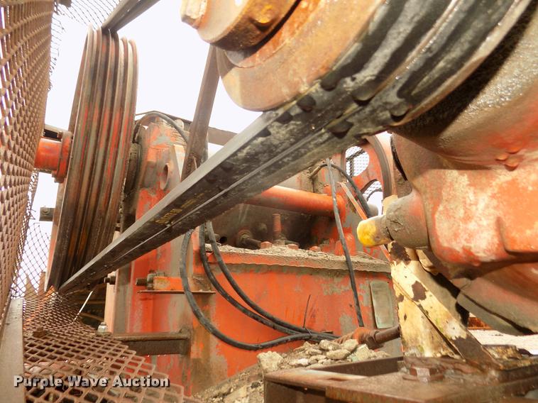 image for item DD2834 Universal 1024RB roller bearing jaw crusher