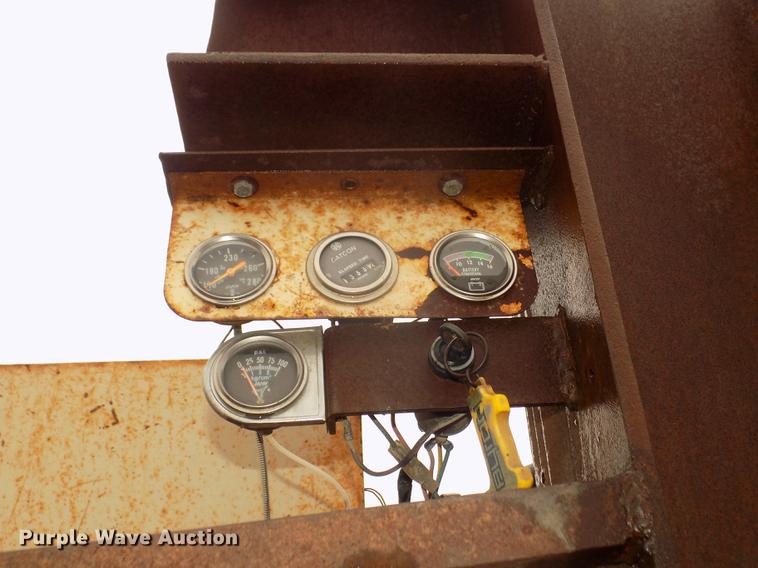 image for item DD2834 Universal 1024RB roller bearing jaw crusher