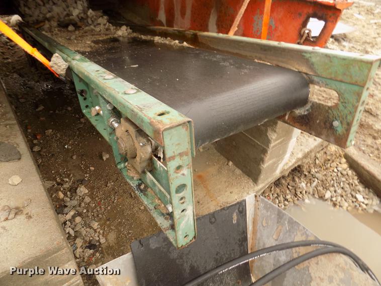 image for item DD2834 Universal 1024RB roller bearing jaw crusher