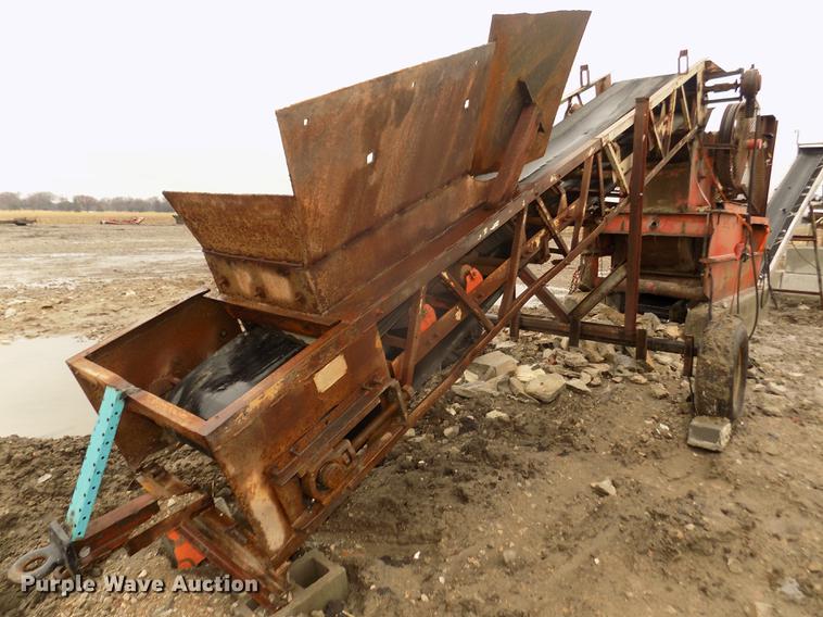 image for item DD2834 Universal 1024RB roller bearing jaw crusher