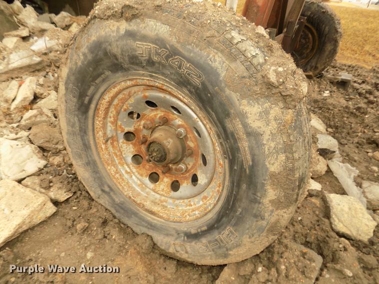 image for item DD2834 Universal 1024RB roller bearing jaw crusher