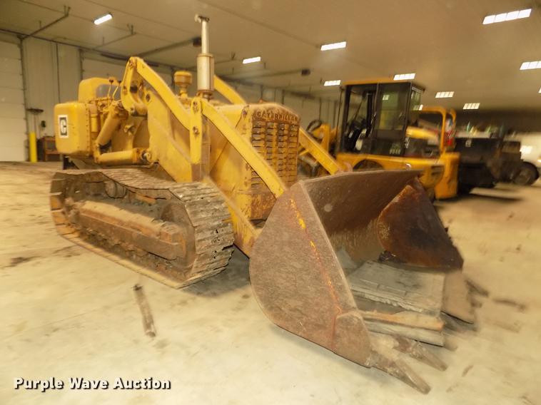 image for item DD2837 Caterpillar 933 track loader