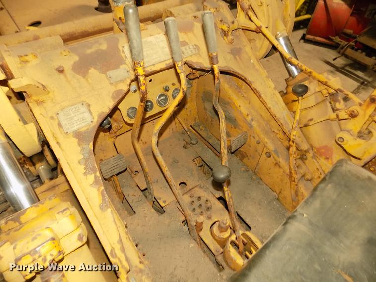 image for item DD2837 Caterpillar 933 track loader