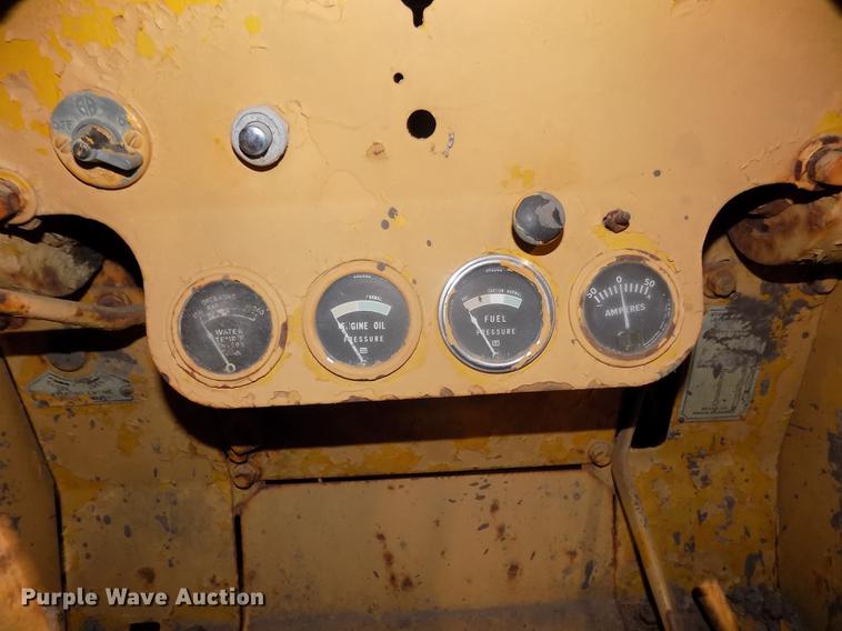 image for item DD2837 Caterpillar 933 track loader