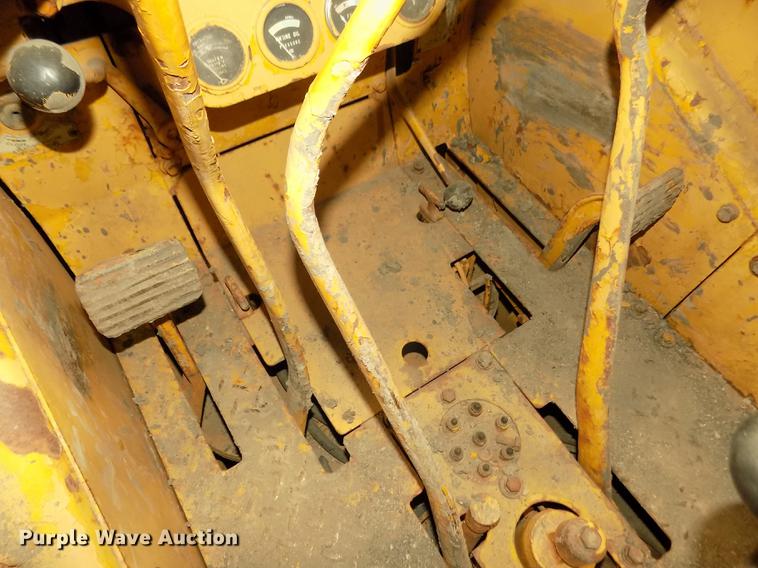 image for item DD2837 Caterpillar 933 track loader