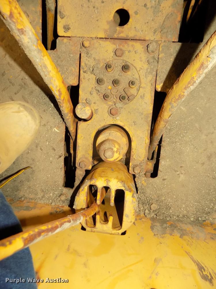 image for item DD2837 Caterpillar 933 track loader