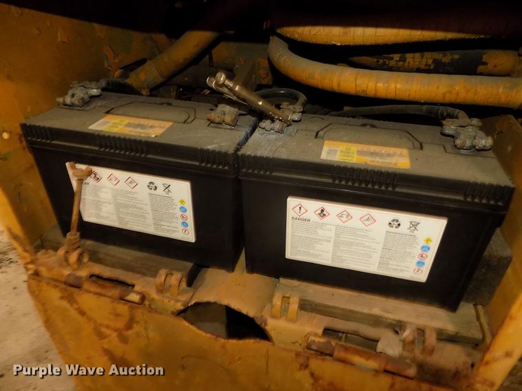 image for item DD2837 Caterpillar 933 track loader