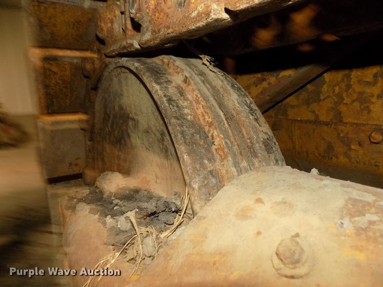 image for item DD2837 Caterpillar 933 track loader