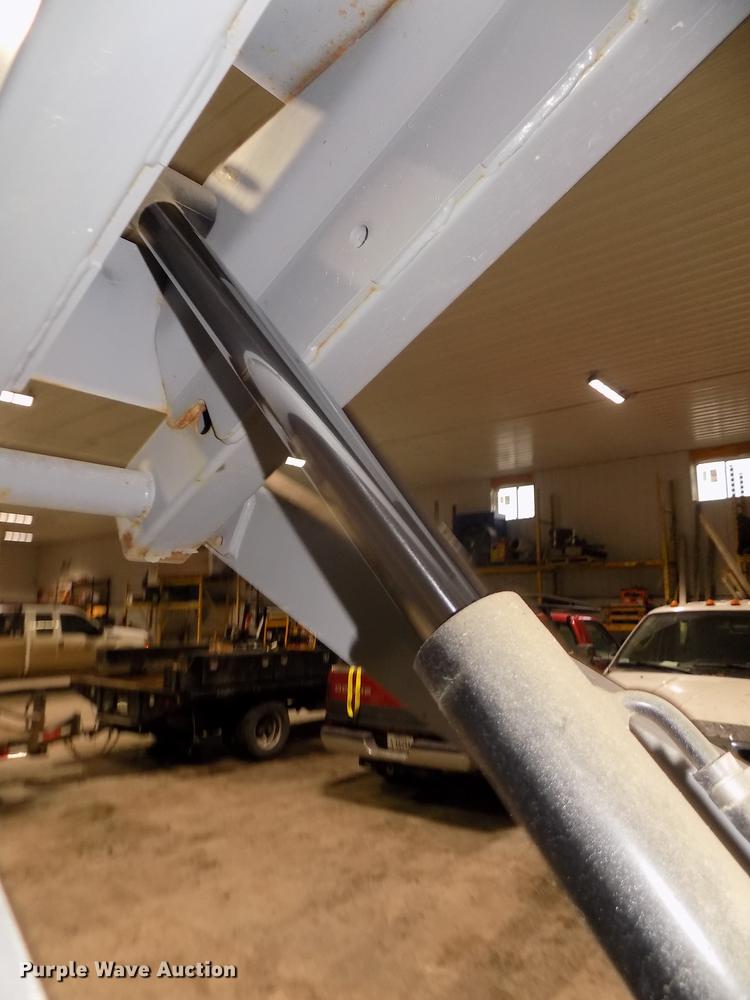 image for item DD2838 Genie 1930 scissor lift