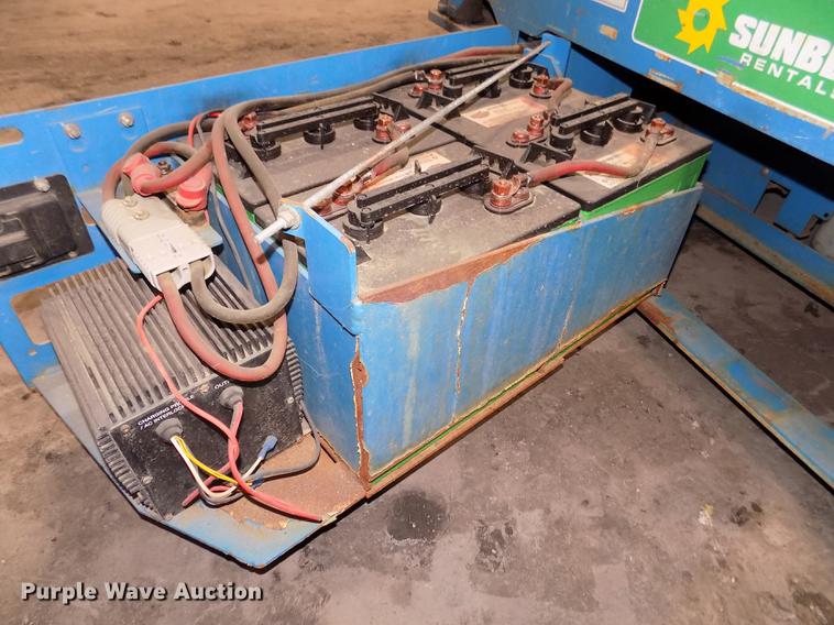 image for item DD2838 Genie 1930 scissor lift