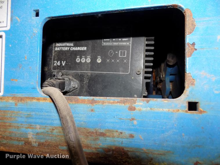 image for item DD2838 Genie 1930 scissor lift