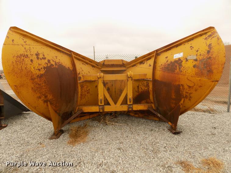 image for item DD2840 Balderson BV10-60 snow plow