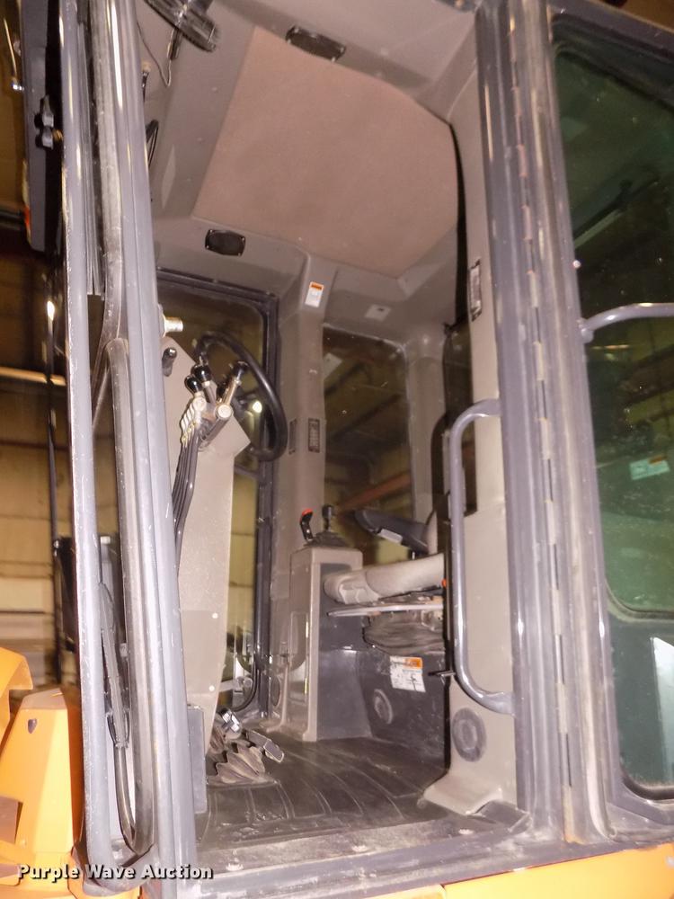 image for item DD2842 2005 Case 885 motor grader