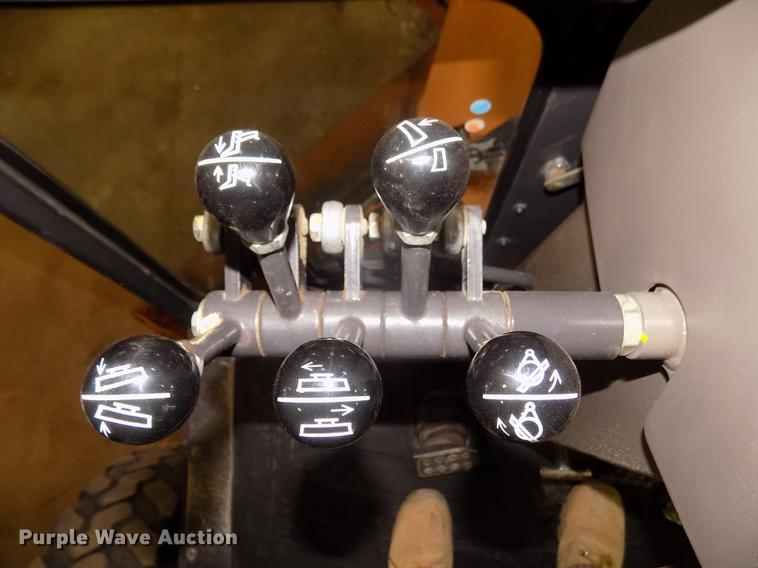 image for item DD2842 2005 Case 885 motor grader