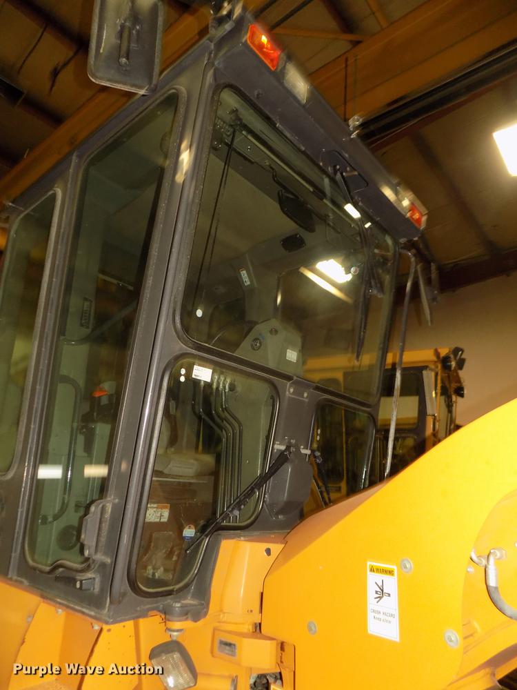 image for item DD2842 2005 Case 885 motor grader