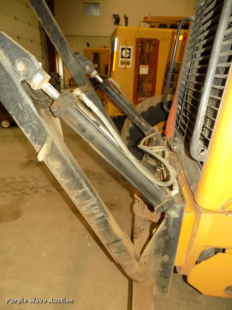 image for item DD2842 2005 Case 885 motor grader