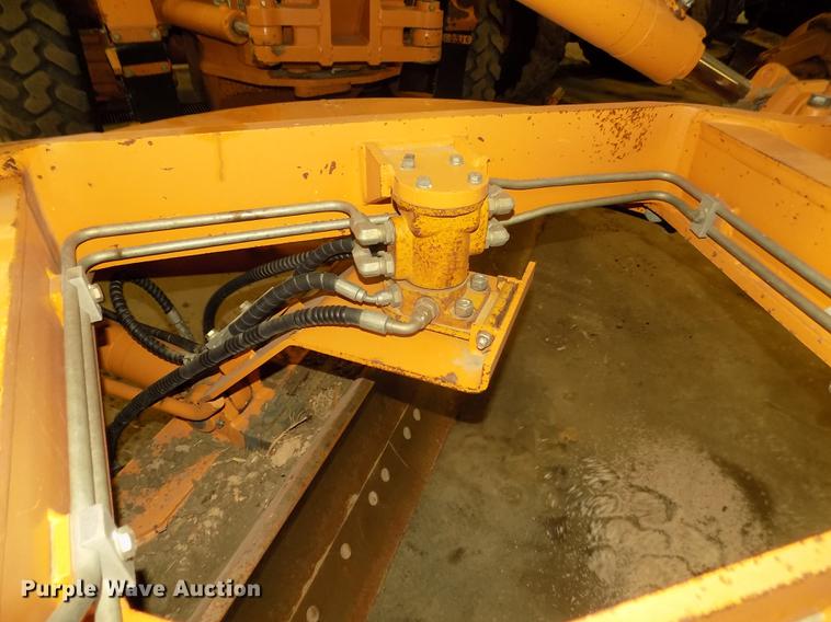 image for item DD2842 2005 Case 885 motor grader