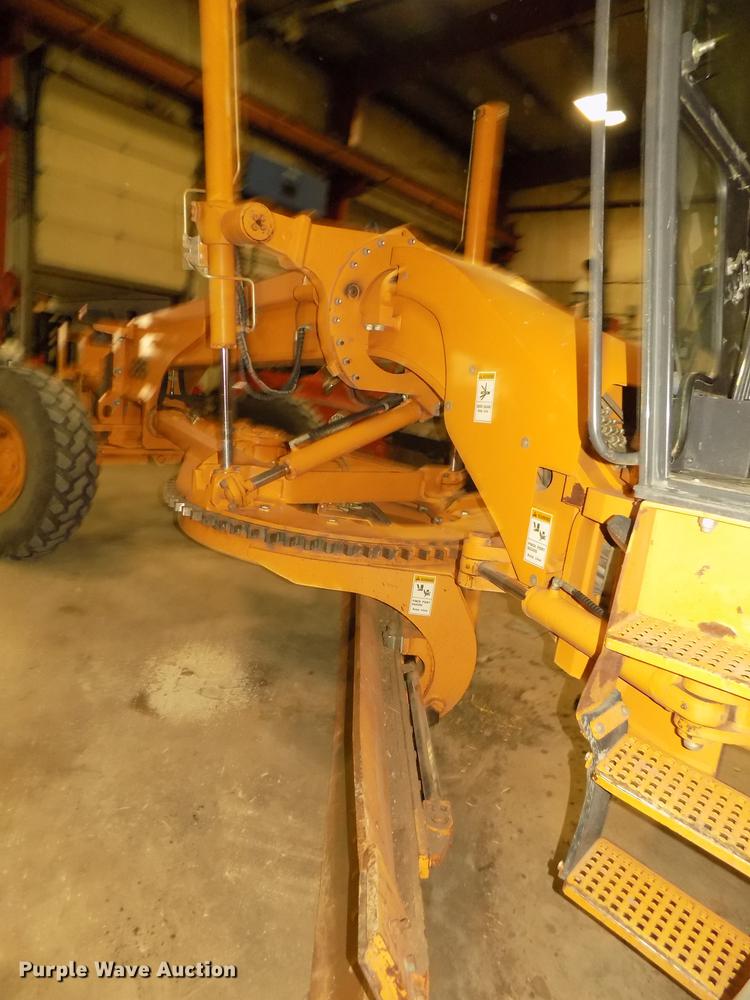 image for item DD2842 2005 Case 885 motor grader