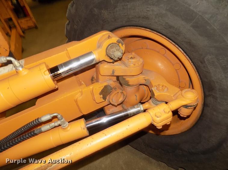 image for item DD2842 2005 Case 885 motor grader