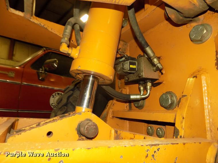 image for item DD2842 2005 Case 885 motor grader