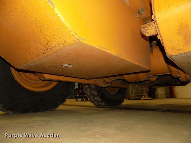 image for item DD2842 2005 Case 885 motor grader