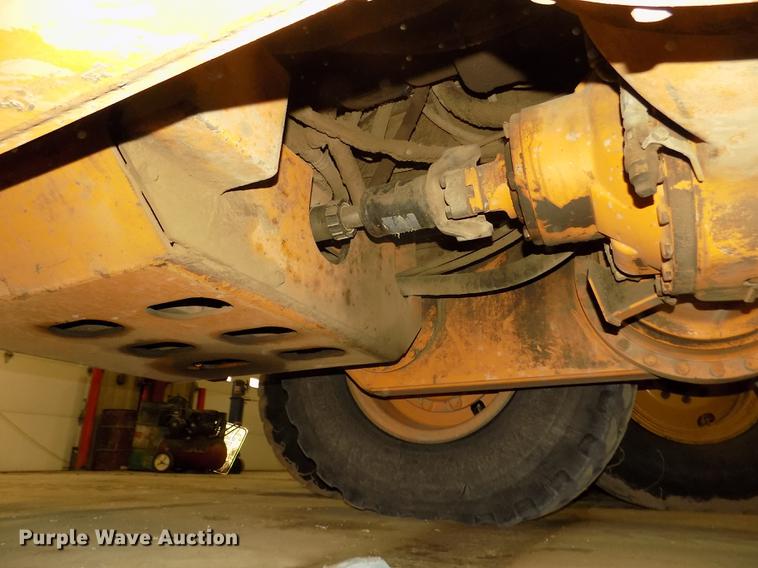 image for item DD2842 2005 Case 885 motor grader