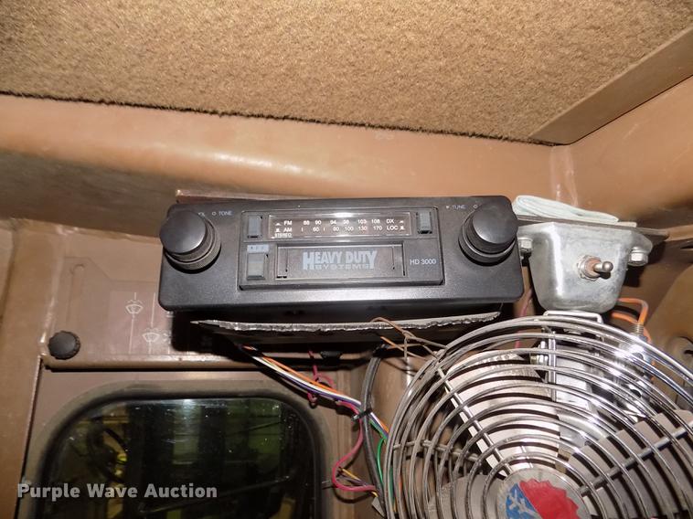 image for item DD2843 1985 Caterpillar 140G motor grader