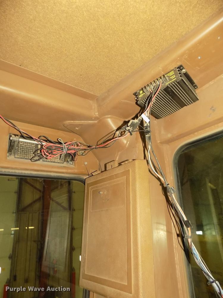 image for item DD2843 1985 Caterpillar 140G motor grader