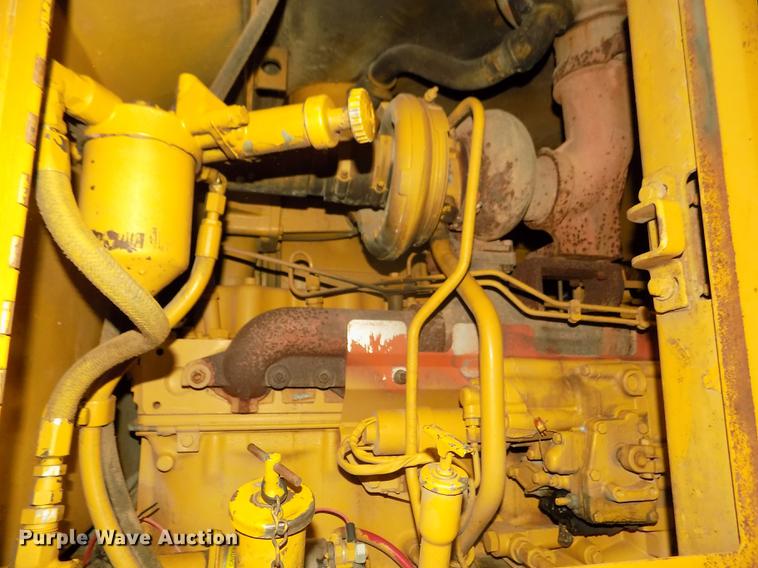 image for item DD2843 1985 Caterpillar 140G motor grader