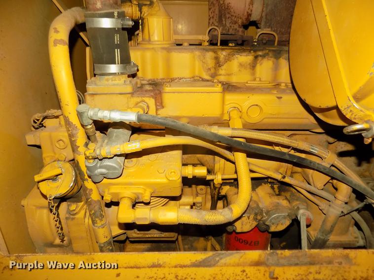image for item DD2843 1985 Caterpillar 140G motor grader