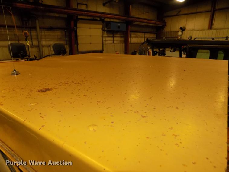 image for item DD2843 1985 Caterpillar 140G motor grader