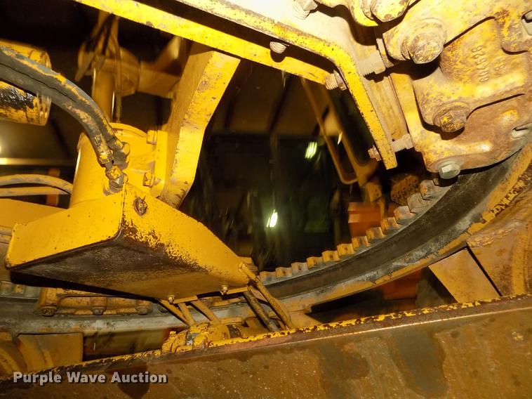 image for item DD2843 1985 Caterpillar 140G motor grader