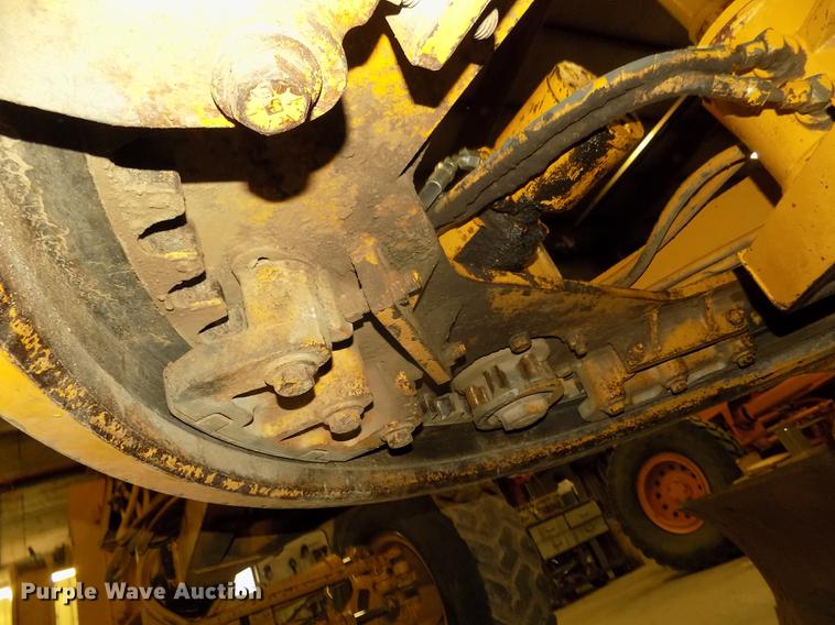 image for item DD2843 1985 Caterpillar 140G motor grader