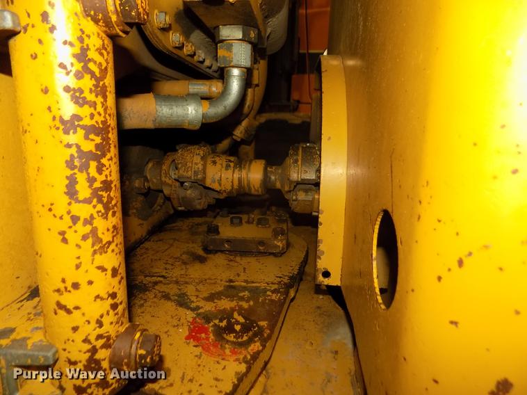 image for item DD2843 1985 Caterpillar 140G motor grader