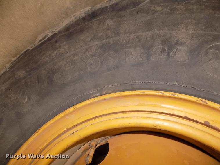 image for item DD2843 1985 Caterpillar 140G motor grader