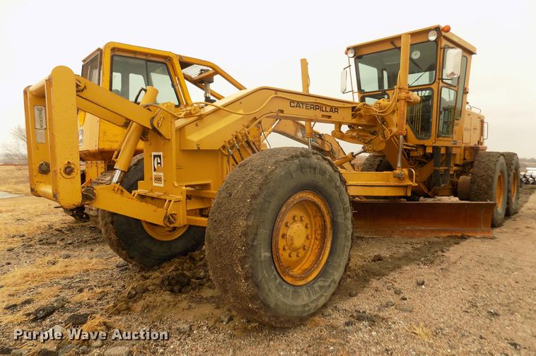image for item DD2844 1985 Caterpillar 140G motor grader