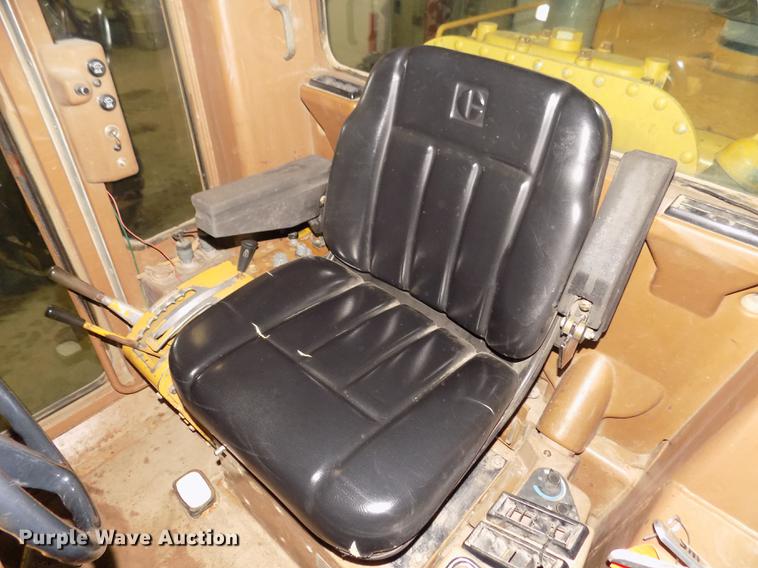 image for item DD2844 1985 Caterpillar 140G motor grader